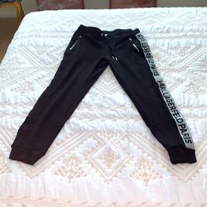 Karl Lagerfeld exercises pants. Size SP